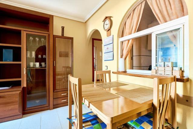 Apartamento Urbano Arregui Apartment Torrevieja Exterior photo